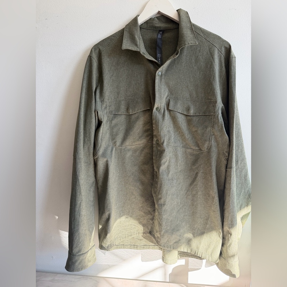 Men's Olive Green Lululemon button down size M